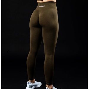 Alphalete Amplify Leggings in Canteen
